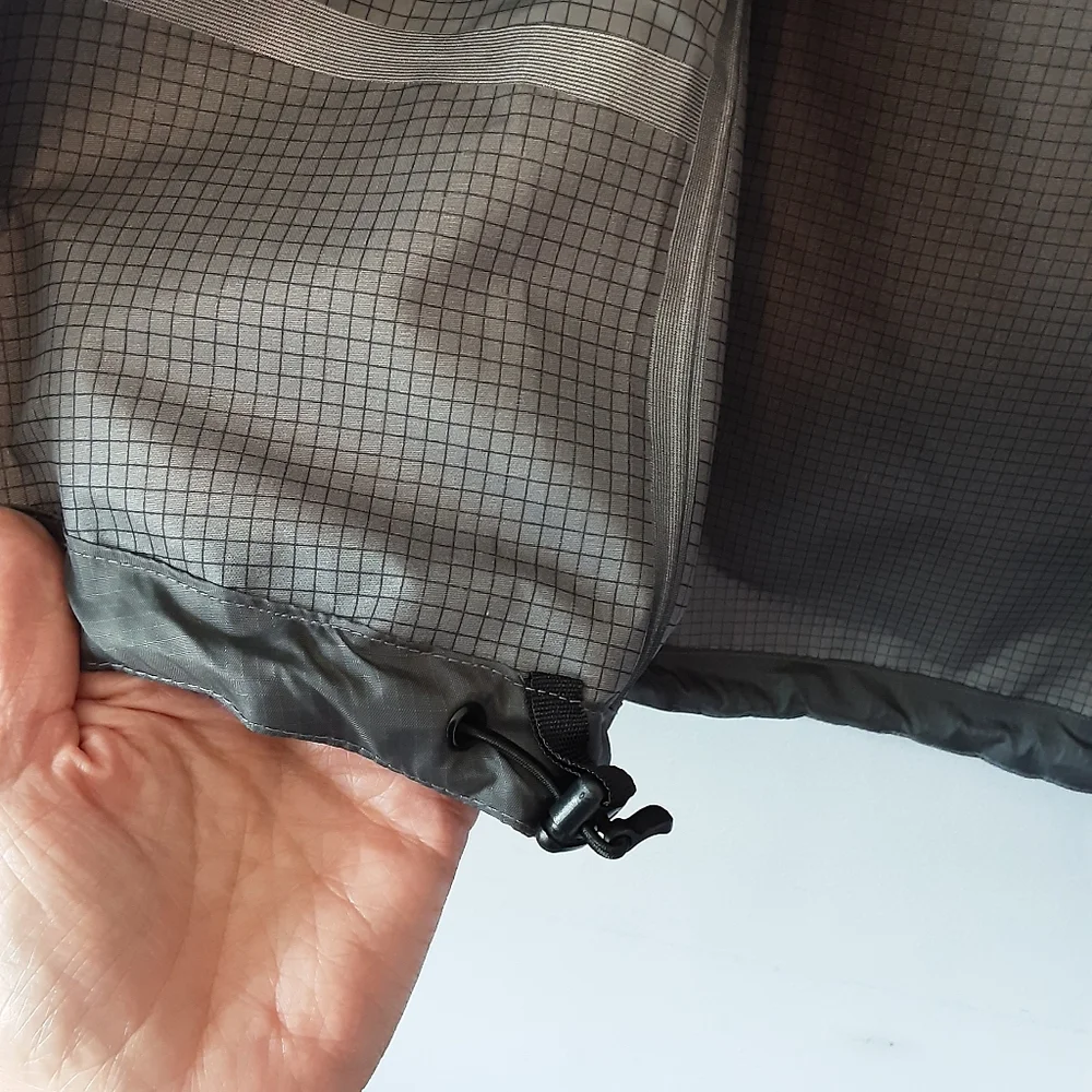 Arc'teryx Alpha SV Burgandy Coat w/ Gortex Pro Shell - Picture 11 of 15